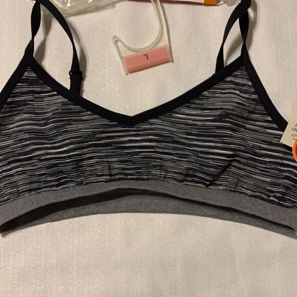 Maidenform size large children’s training bras - Picture 7 of 8